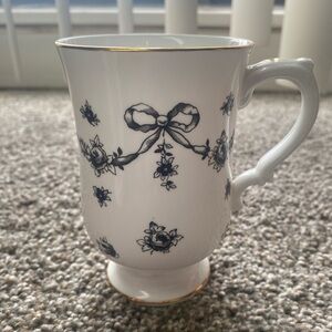 Royal Victoria England Bone China Mug in Black "Ribbons and Bows" 🎀